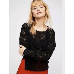 Free People Black Lace Floral Knit Not Cold In This Top    Size: L